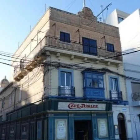 Brand New Exclusively For Holidays דירה Gzira