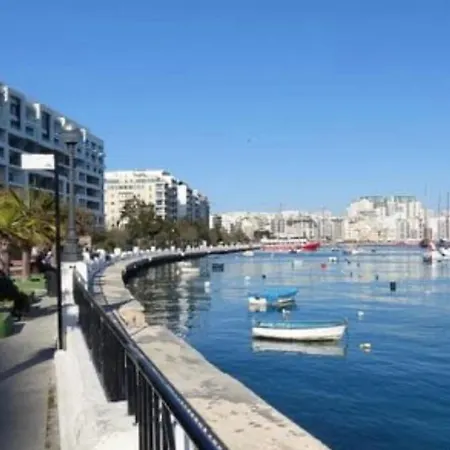 Brand New Exclusively For Holidays Gzira