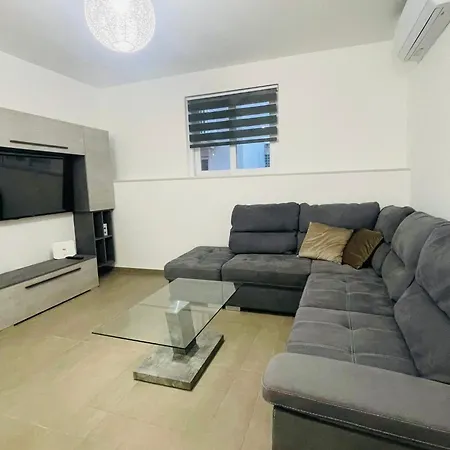 Apartment Brand New Exclusively For Holidays